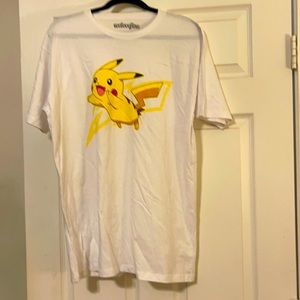 Welovefine presents Pokémon Pikachu with Lightening Bolt Large Men’s T-Shirt